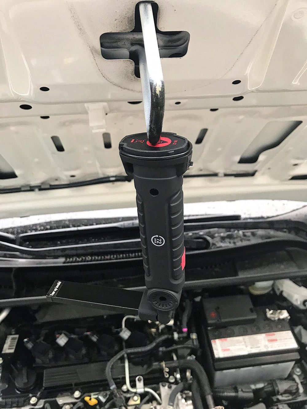 72HRS LED Work Light with magnetic base hanging