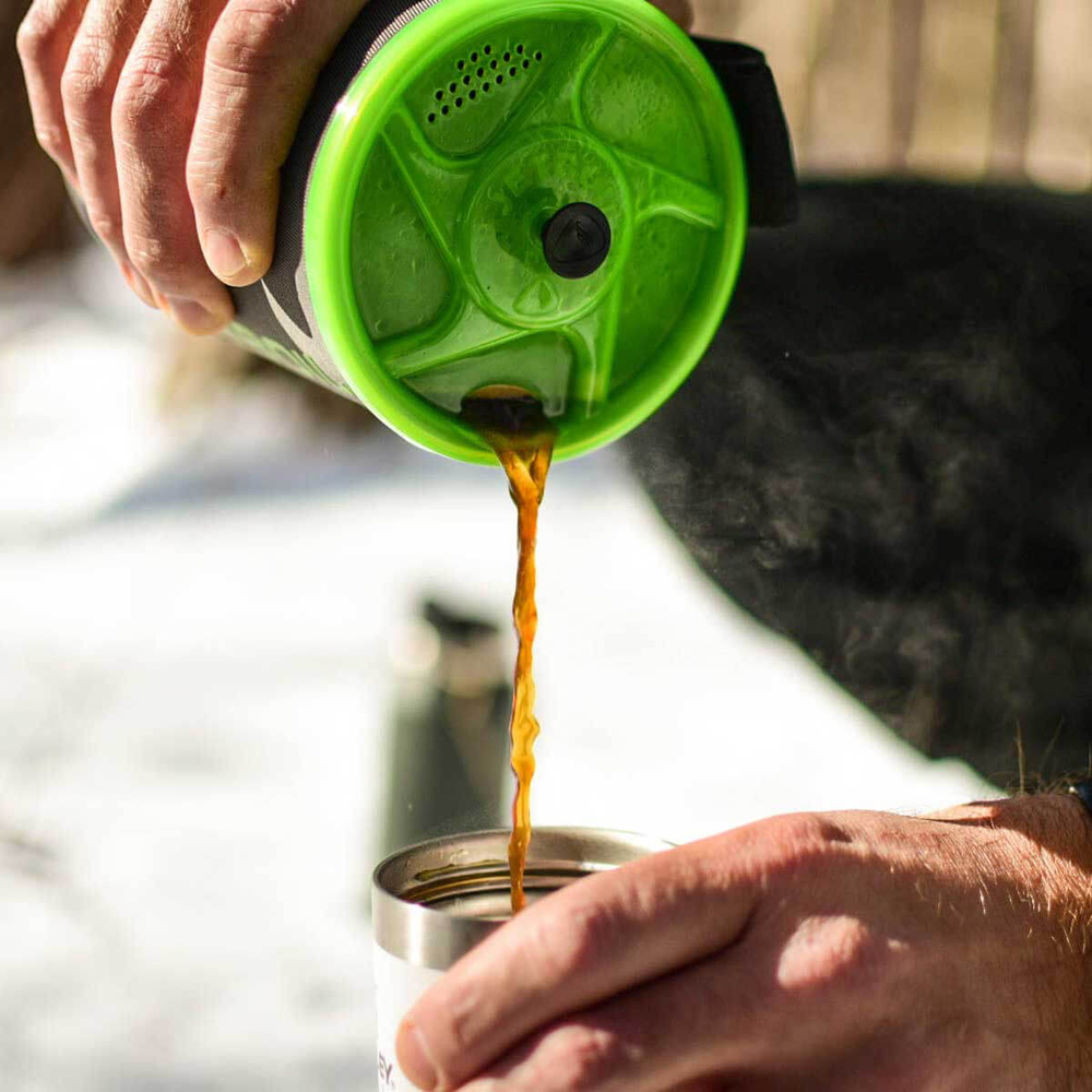 Jetboil Silicone Coffee Press - Regular pouring coffee