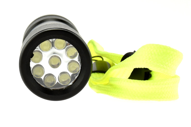 9 LED Waterproof Flashlight front view of LED bulb