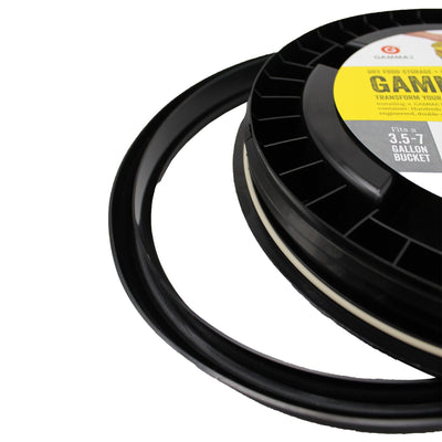 Gamma Seal Lid - Black (3.5 to 7.9 Gallon Bucket) zoomed on gasket