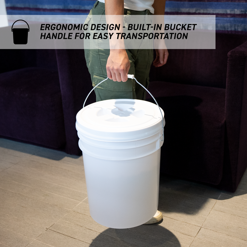 72HRS Dry Food Storage Container ergonomic design